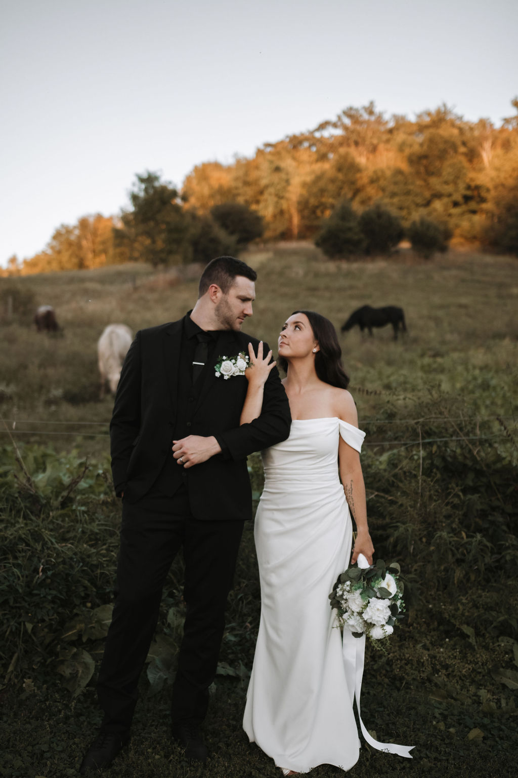 Farmhouse wedding at Willow Brooke venue in Red Wing Minnesota